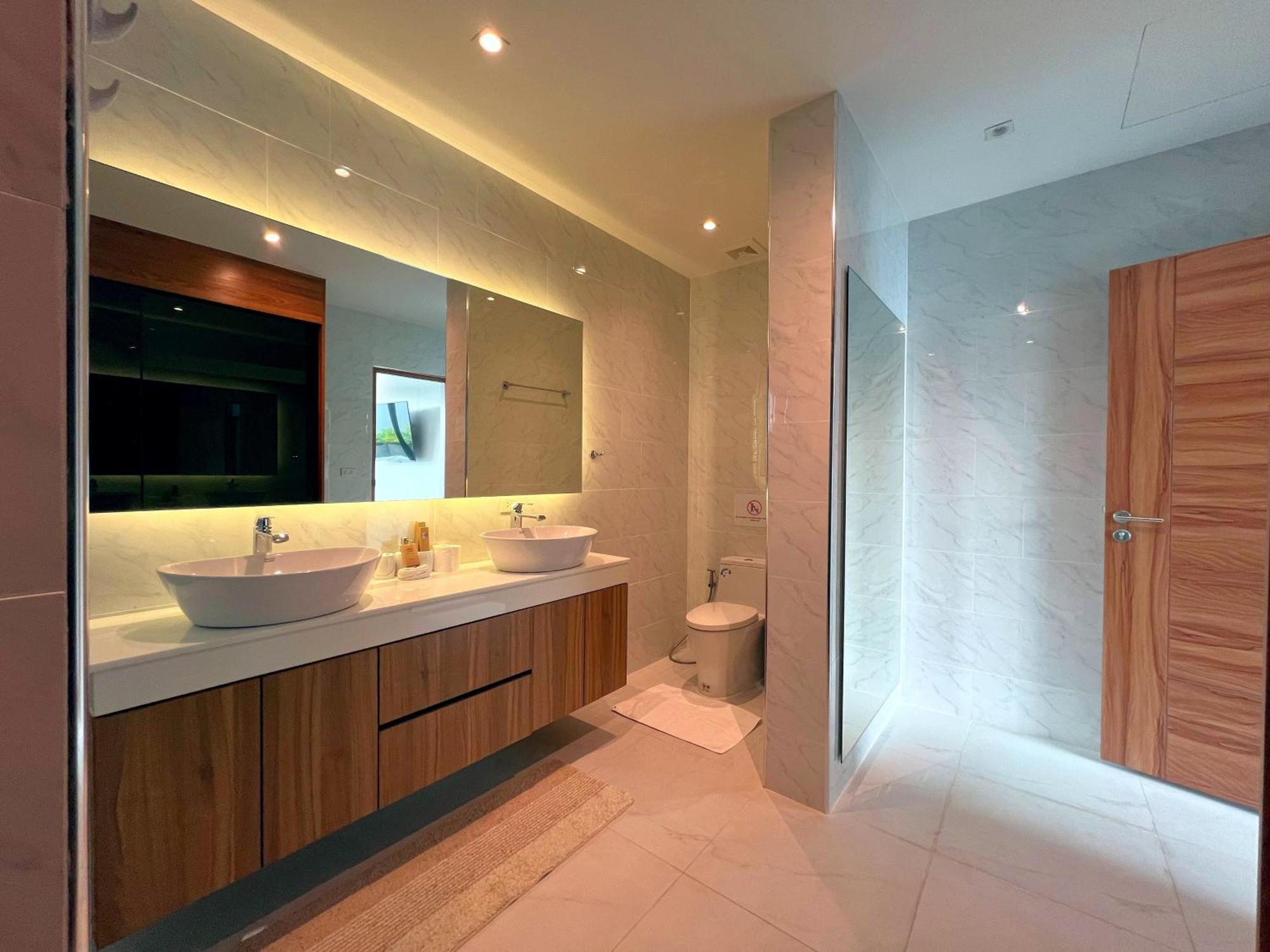 Bangtao Pool Villa - Prymaluna Phuket Bagian luar foto