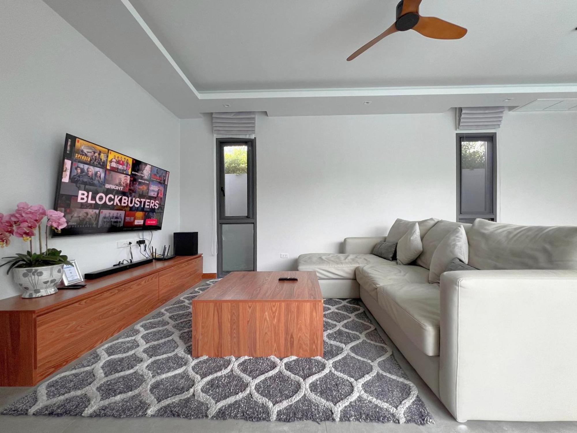 Bangtao Pool Villa - Prymaluna Phuket Bagian luar foto